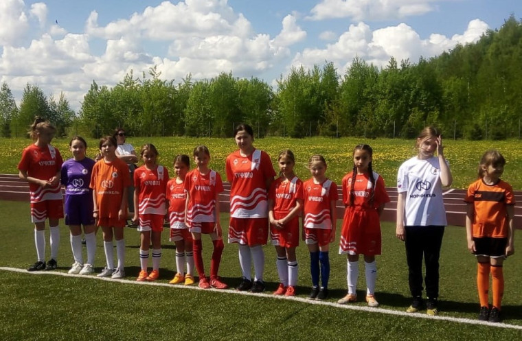 Футбол в школе. Мы в игре..